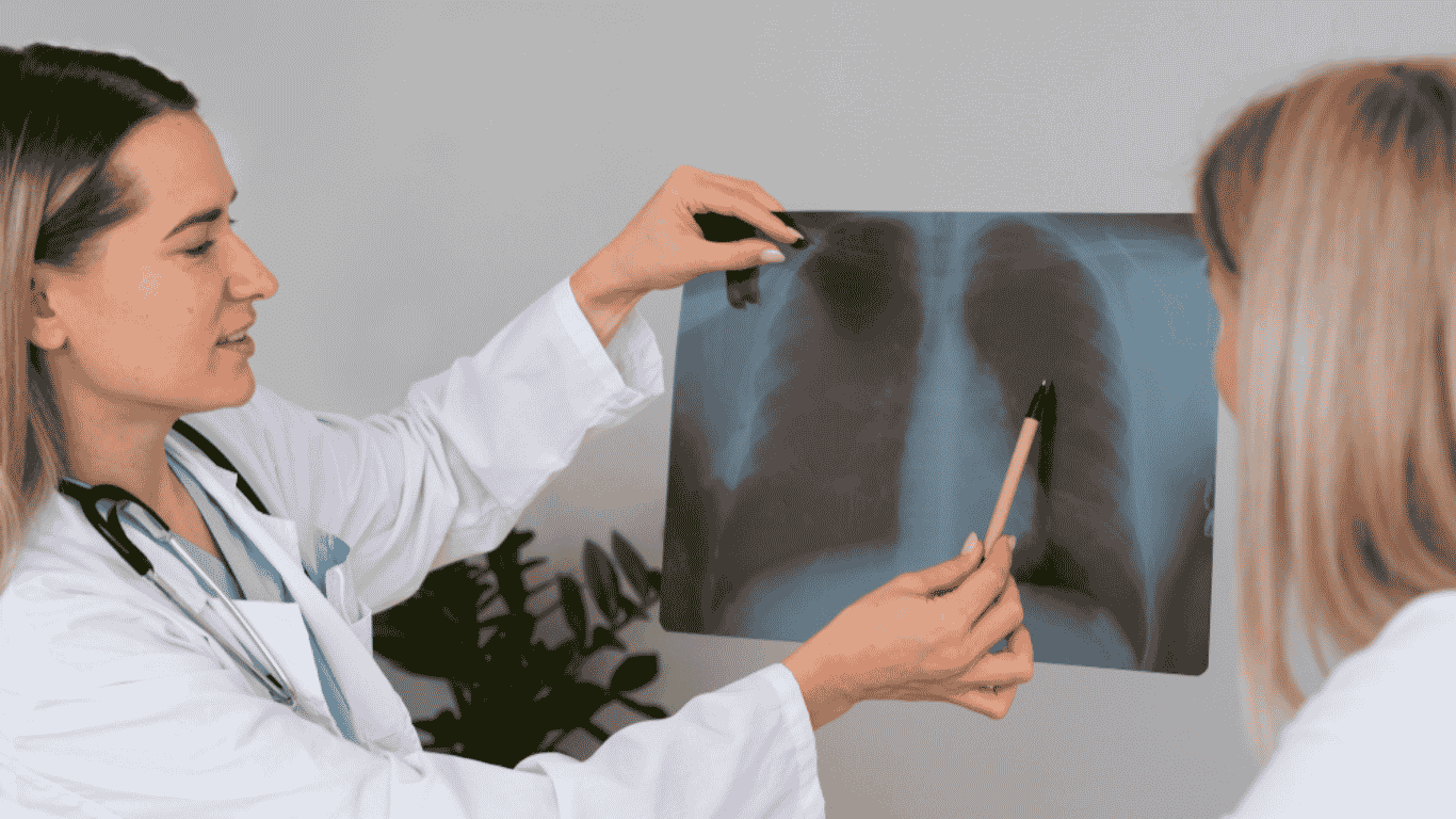 Dr-discussing-Lung-x-ray-with-patient